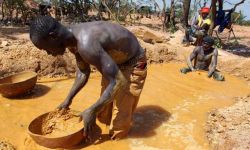 انهيار منجم للذهب في مالي  يقتل 48 شخصاً على الأقل